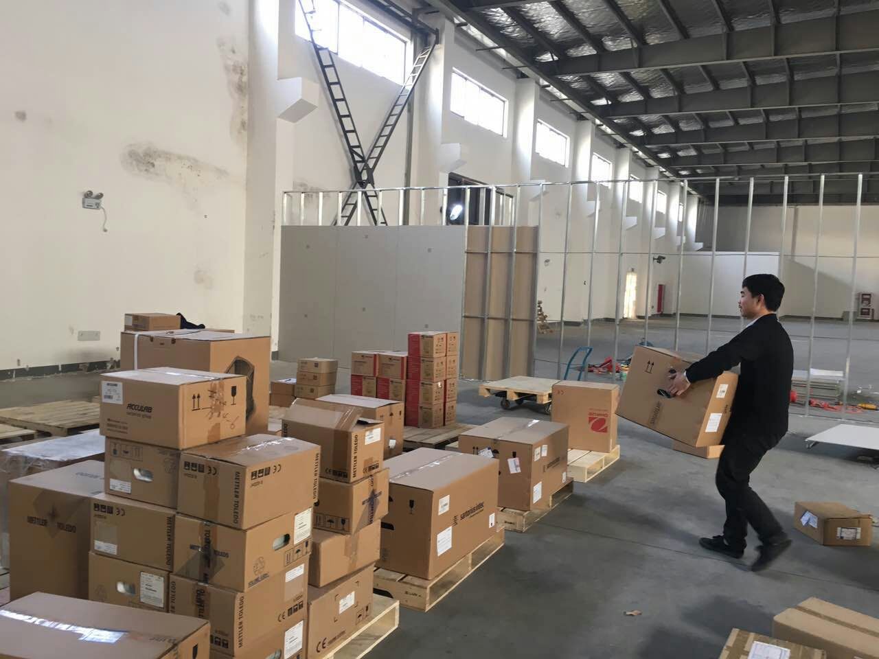 蘇州金鉆倉庫實拍圖1